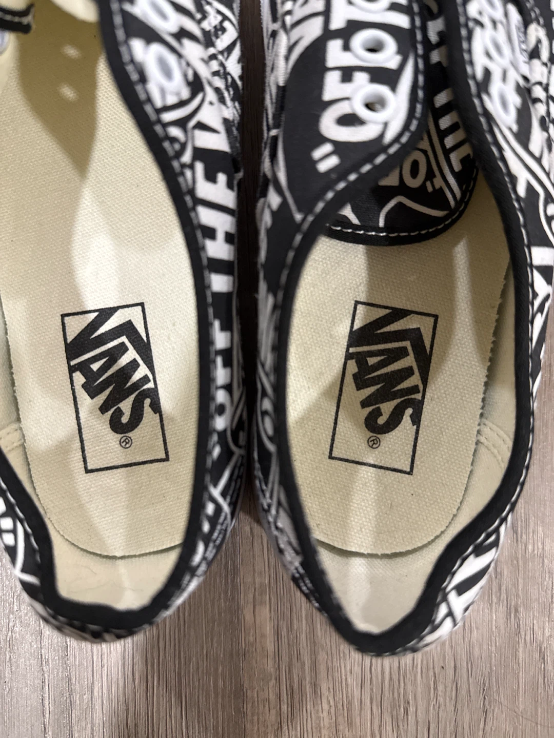 Vans "Off The Wall" Low Top Sneakers - photo 5