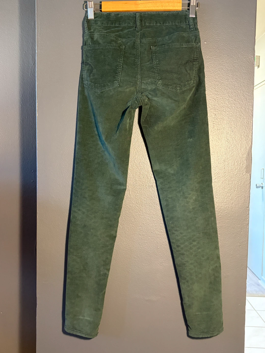 American Eagle Outfitters Green Corduroy Pants - photo 2