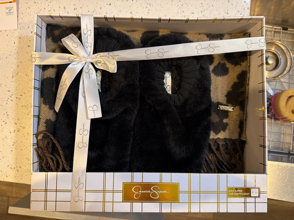Jessica Simpson Black Fuzzy Slippers & Leopard Scarf Set