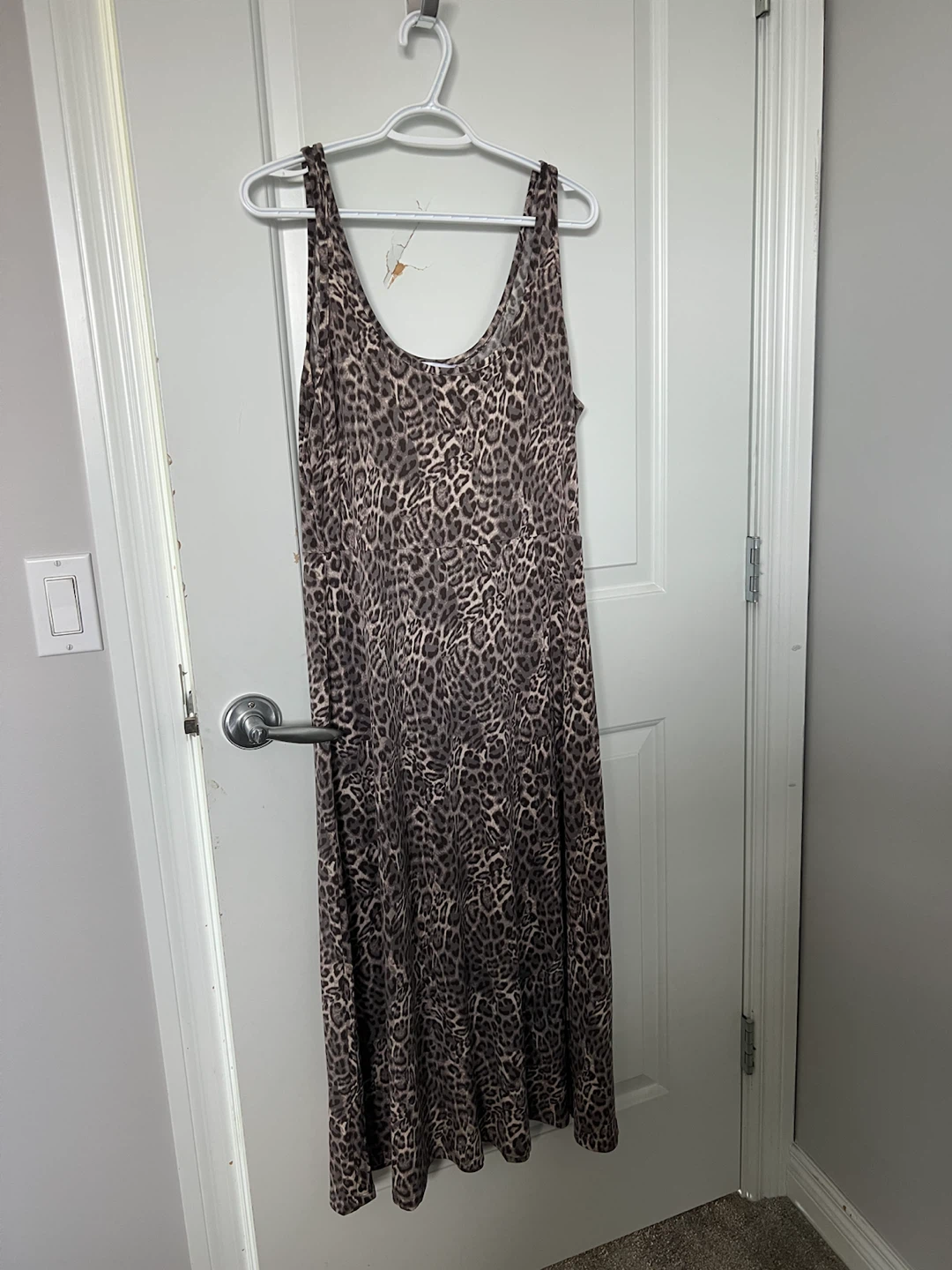 Leopard Print Sleeveless Maxi Dress