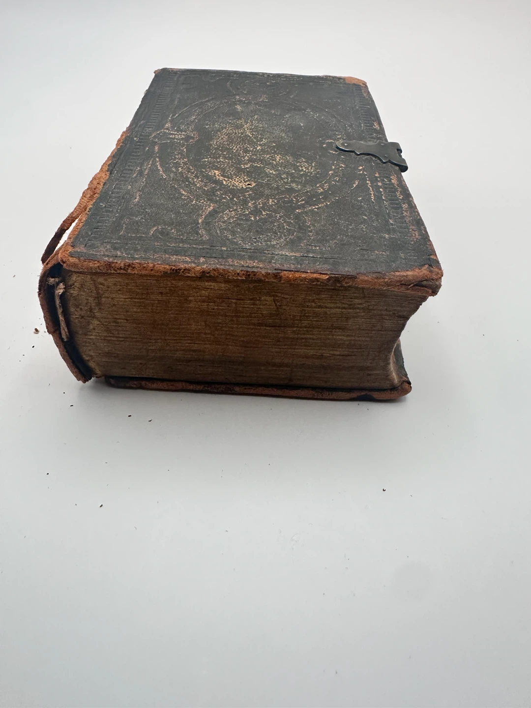 Antique Holy Bible 1862 - photo 3