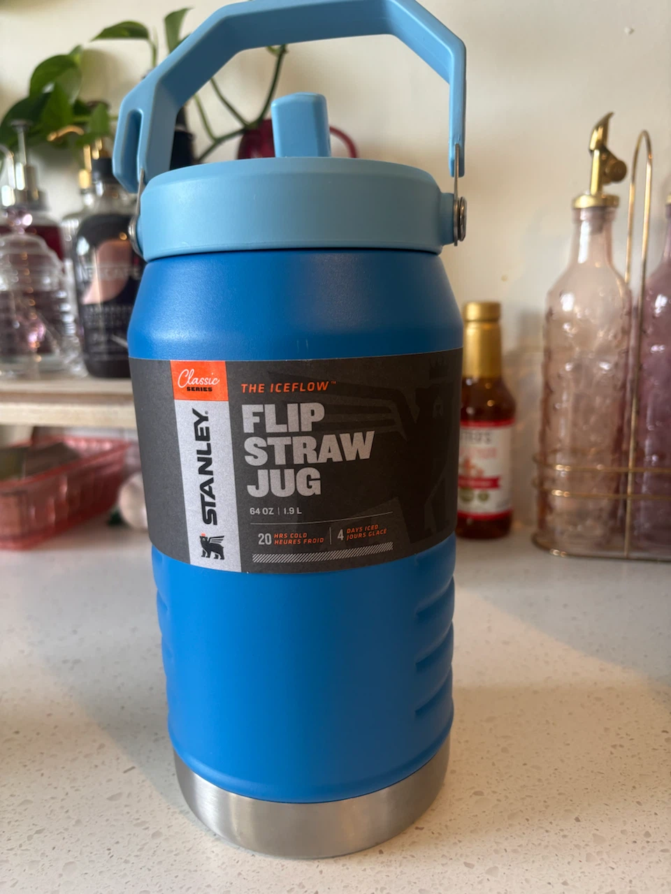 Stanley The IceFlow Flip Straw Jug - Blue