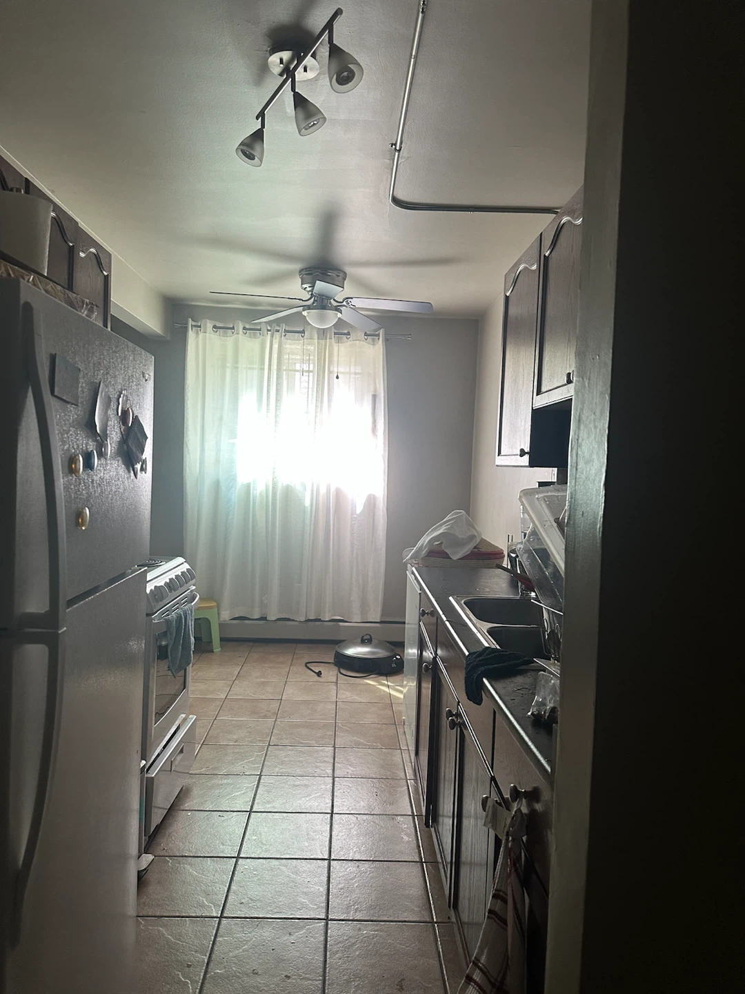 Rent house basement - photo 4