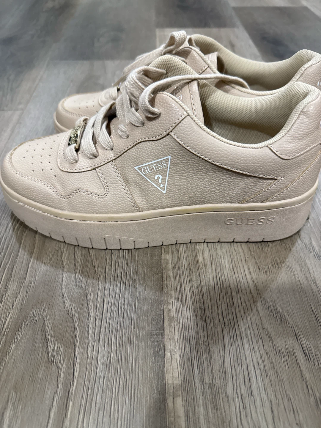 Guess Women's Sneakers Size 8.5 - photo 4