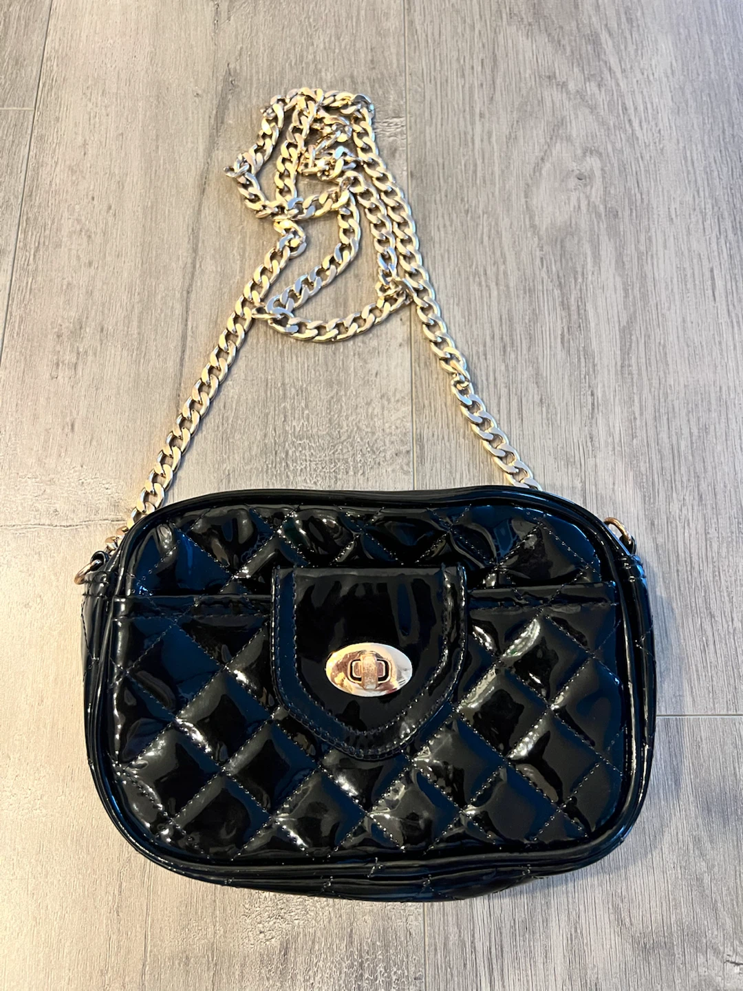Black Quilted Shiny black Crossbody Bag with Gold Chain