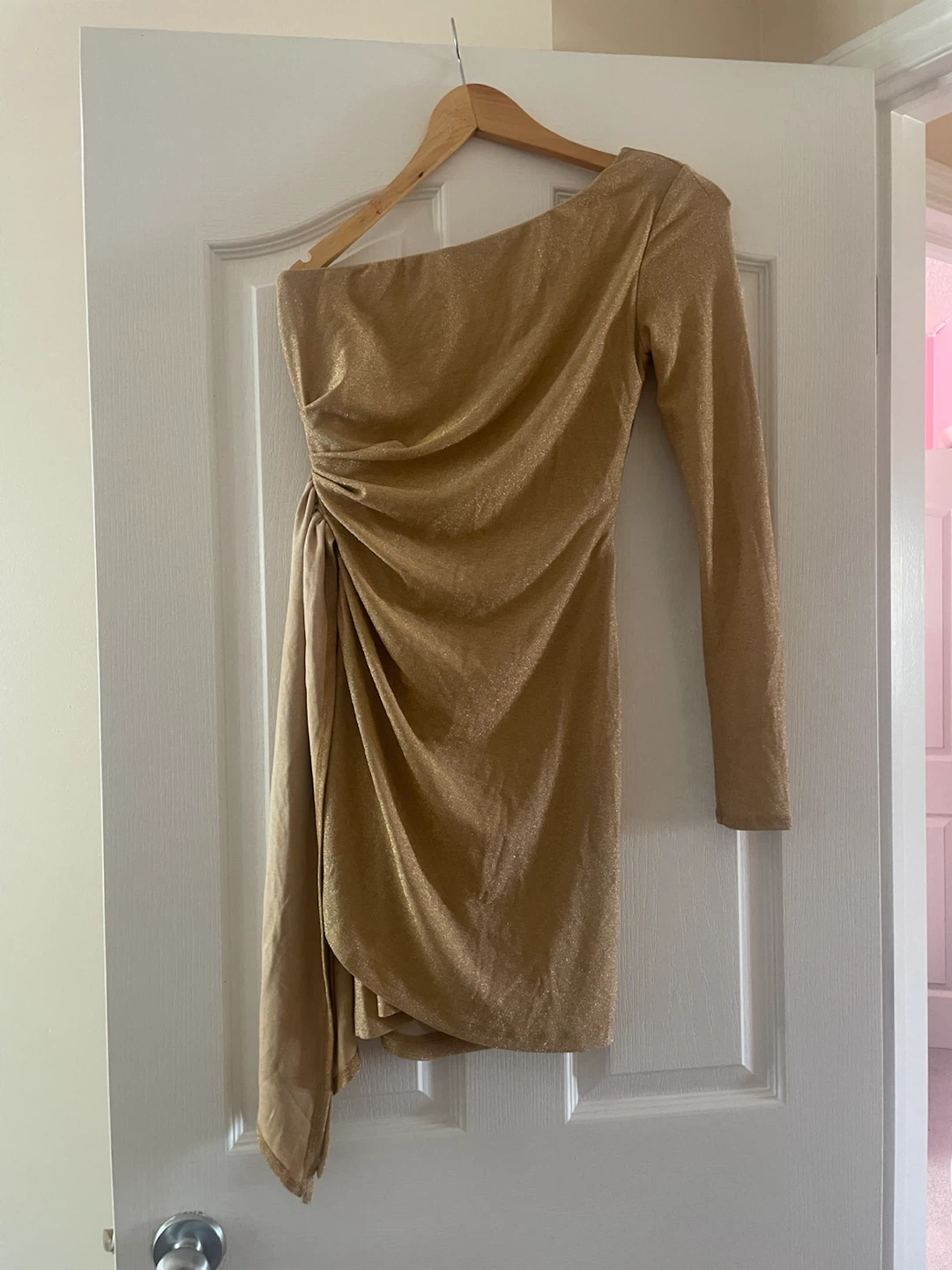 Gold Ruched One-Shoulder Sparkle Dress