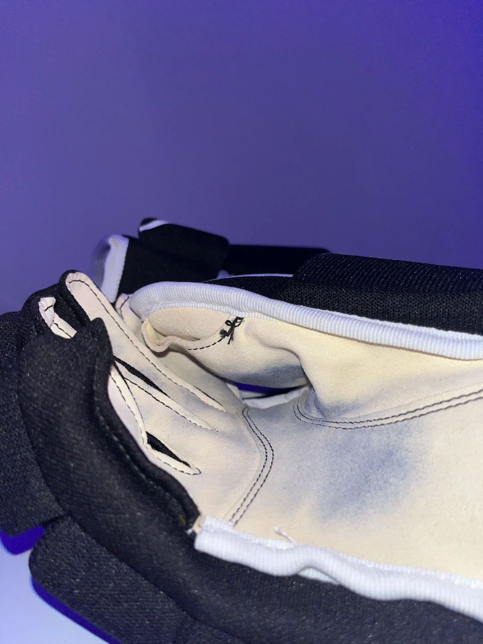CCM Hockey Gloves - photo 3
