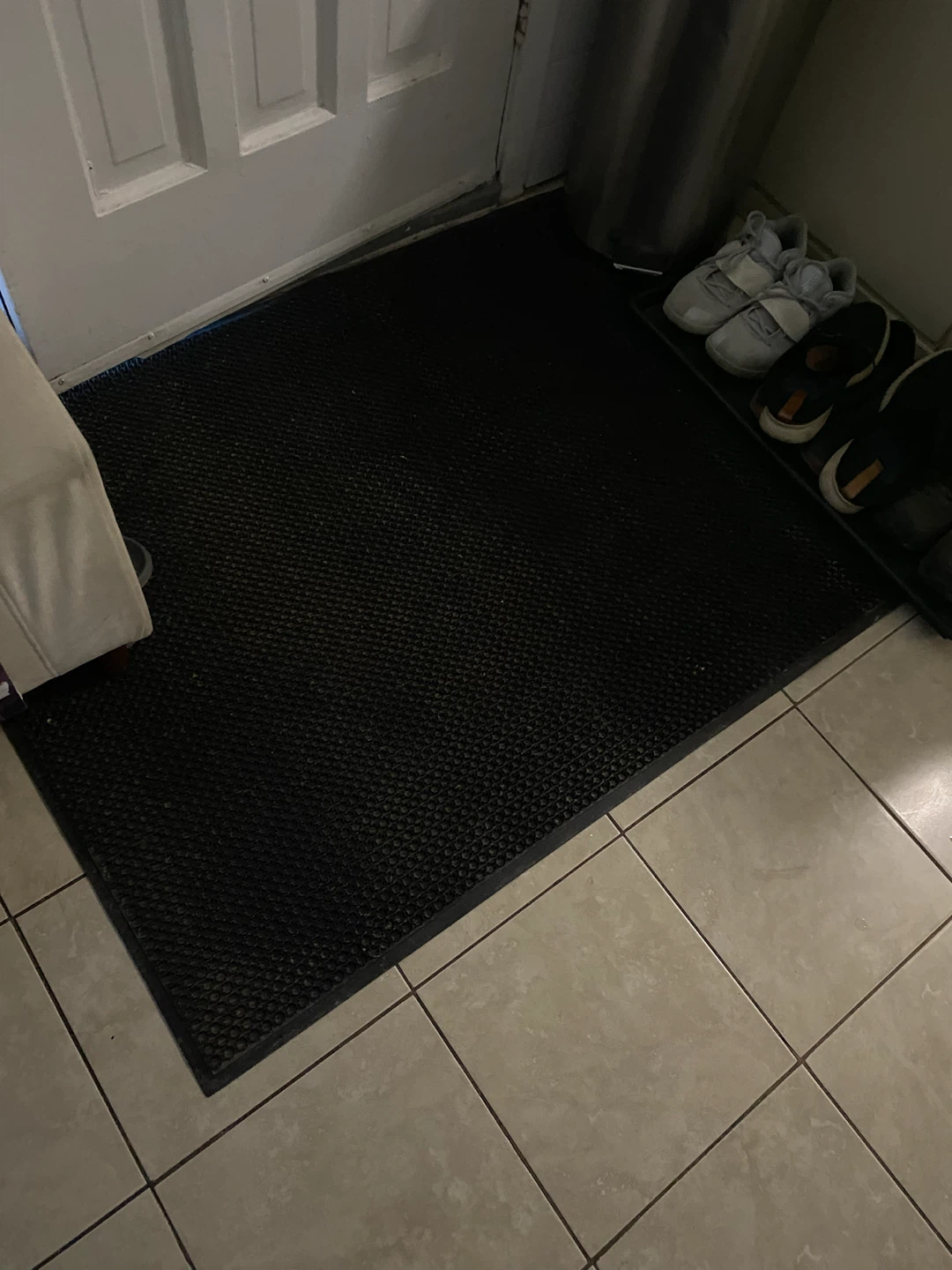 Black Rubber Entrance Mat - photo 2