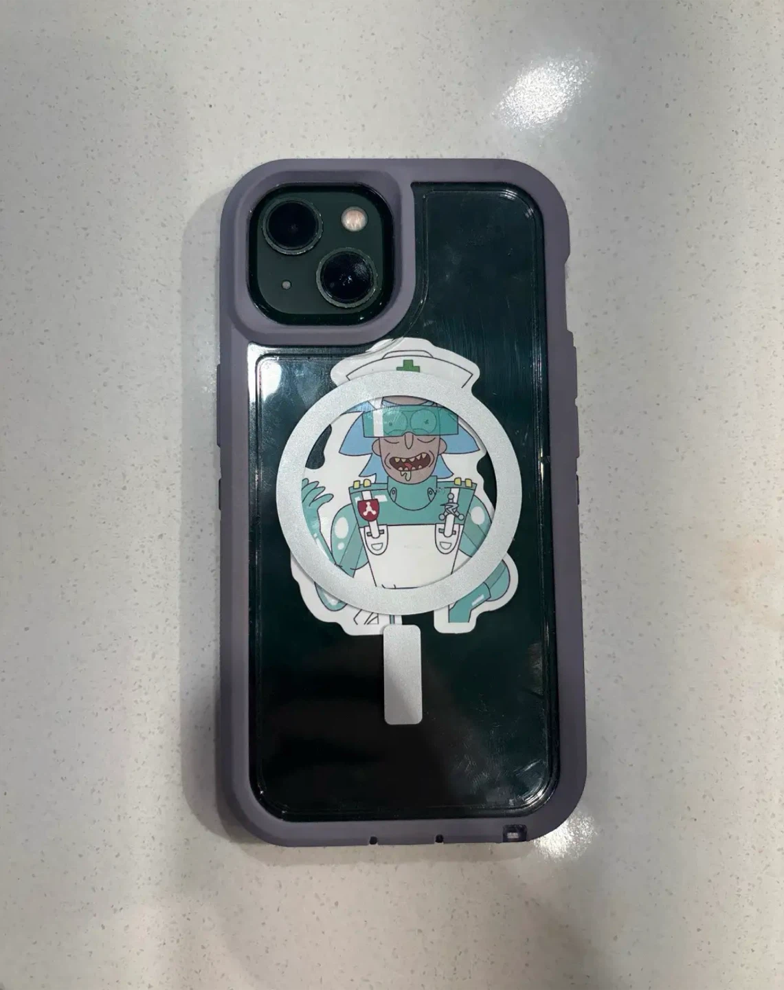 iPhone 13 with OtterBox Case (No Cracks) - photo 4