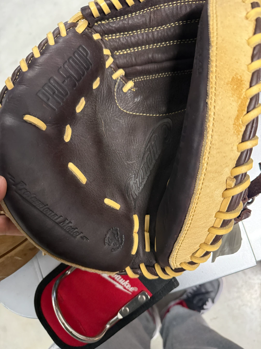 Pro-Line Baseball Glove and Wilson Bat Set - photo 3