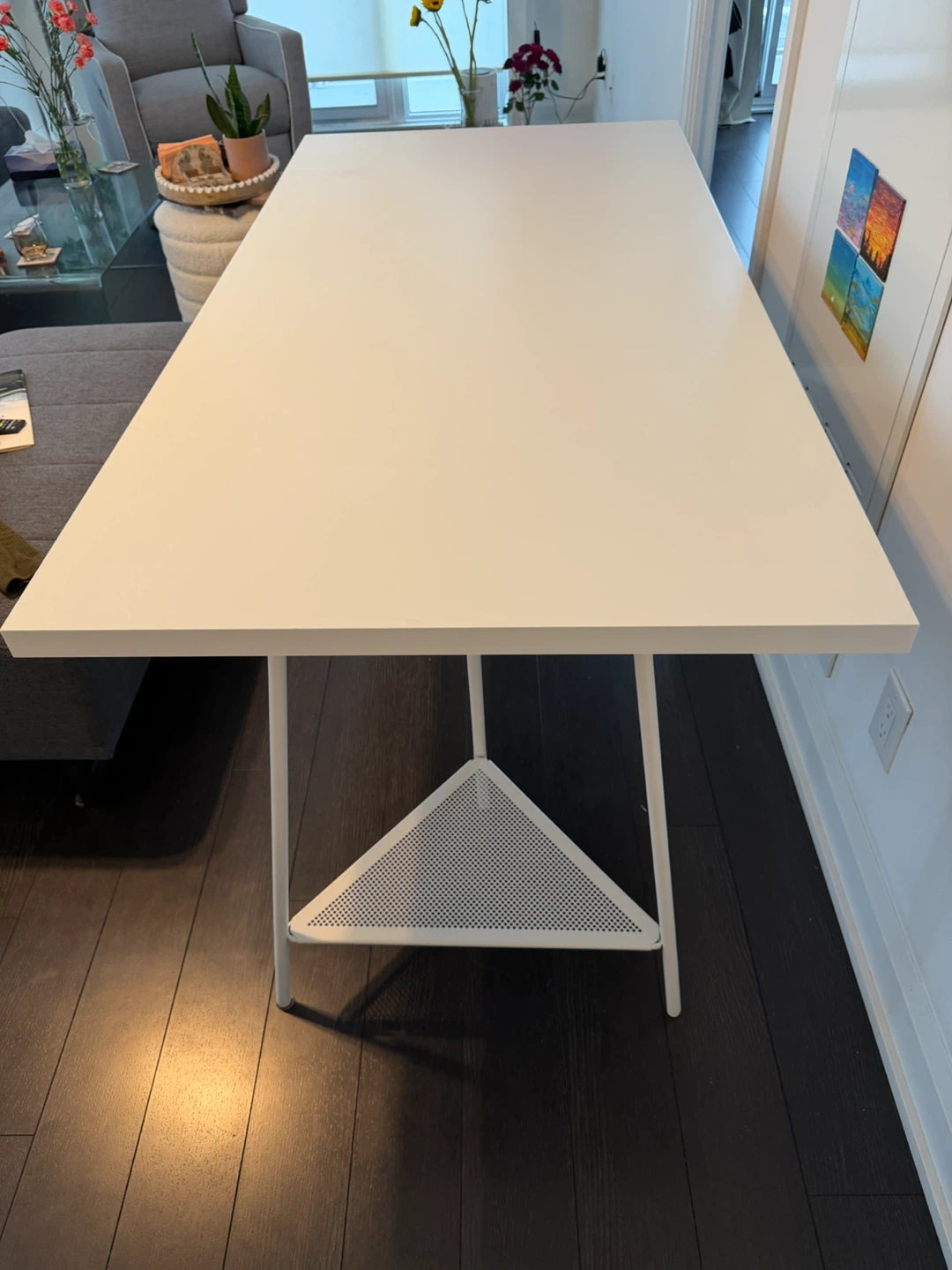 White Desk with Triangular Shelf - photo 3