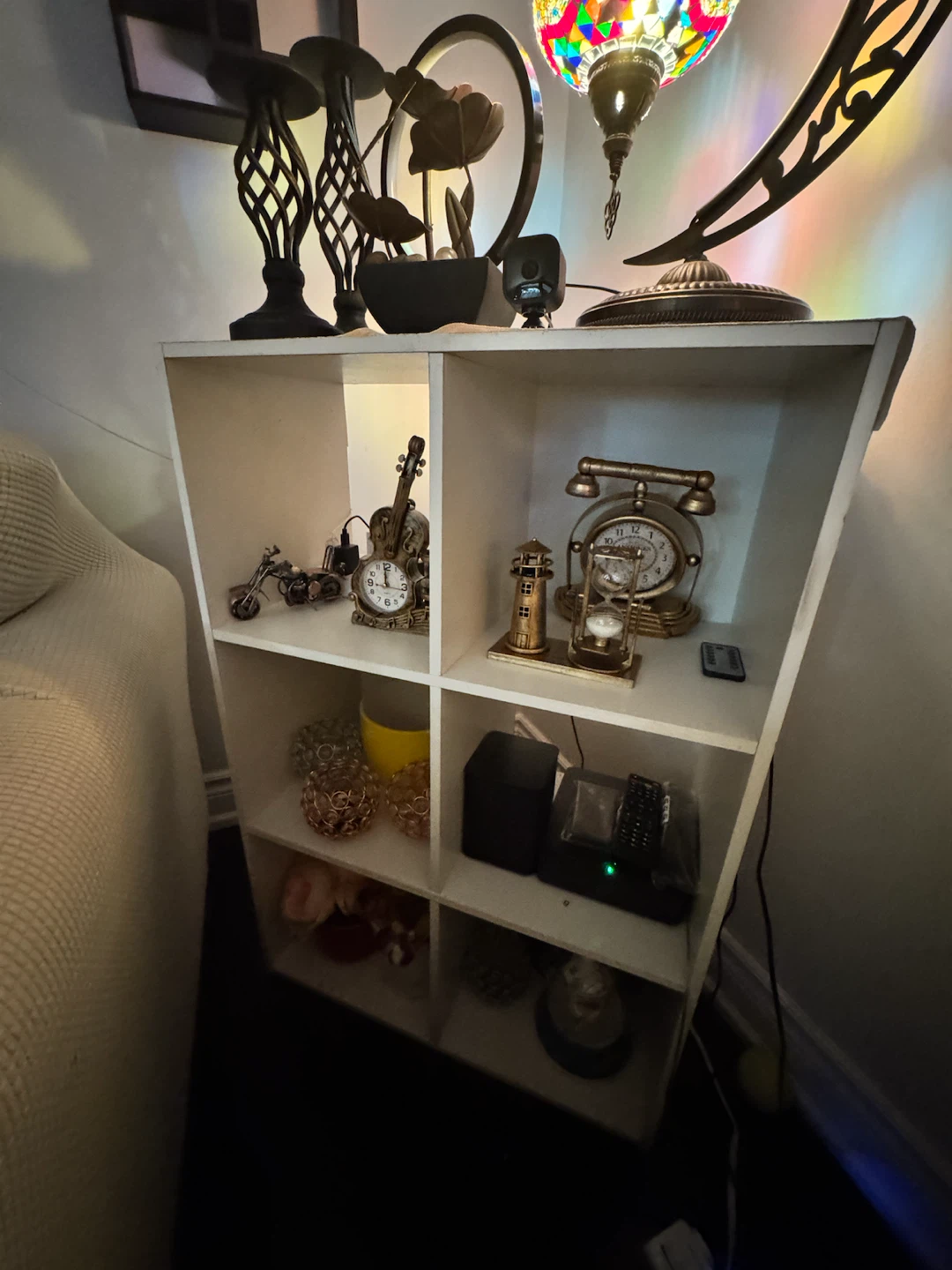 White 6-Cube Storage Shelf