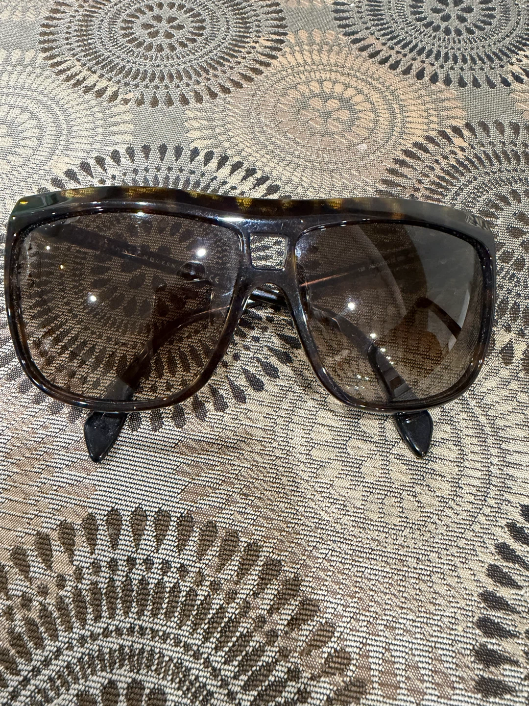 Alexander McQueen Tortoiseshell Sunglasses - photo 4