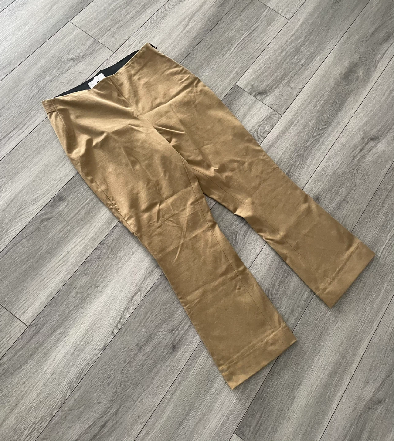 Everlane Women’s Tan Cropped Pants