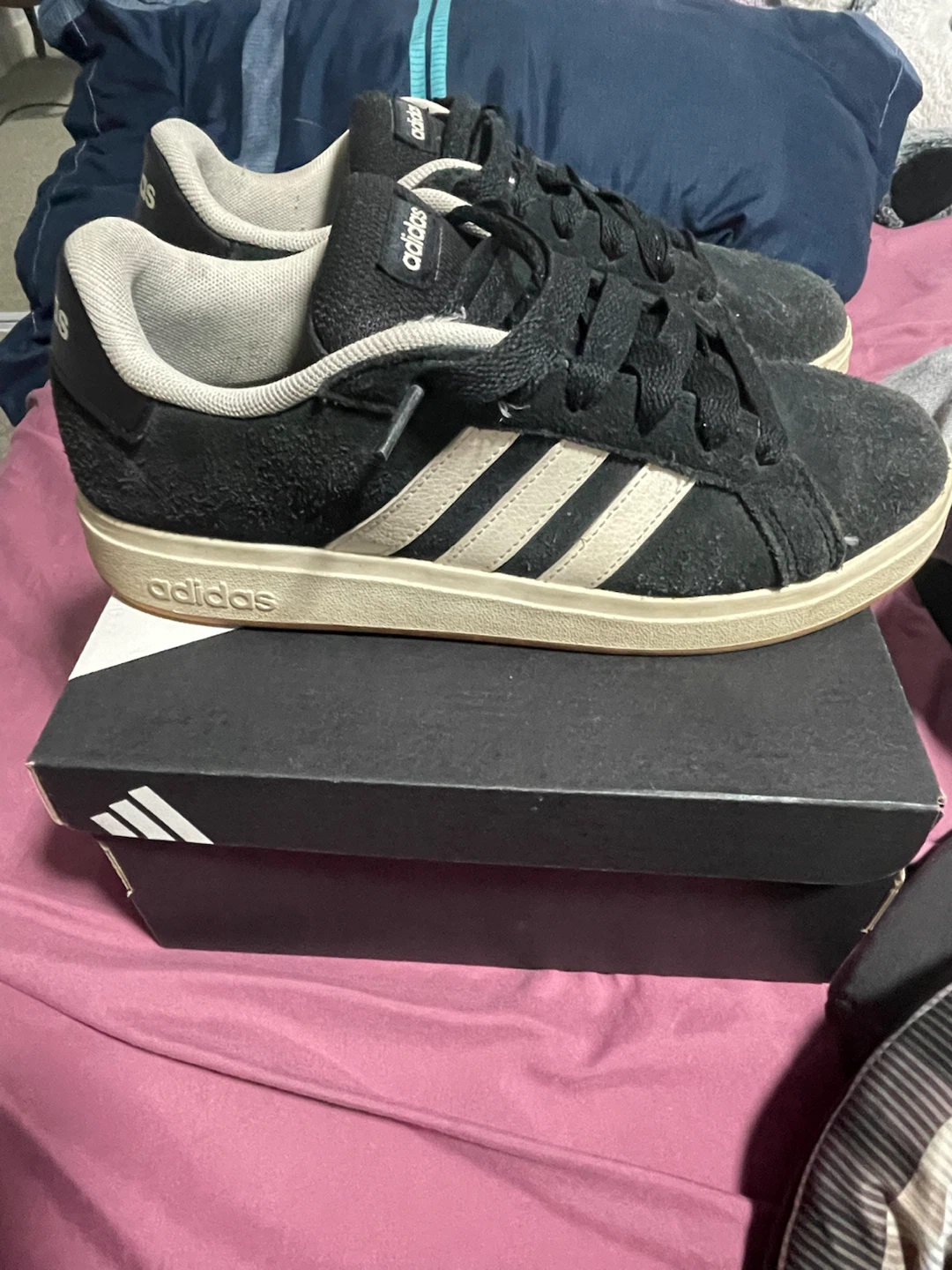 Adidas Grand Court 00s Youth Size 5 – Good Condition - photo 2