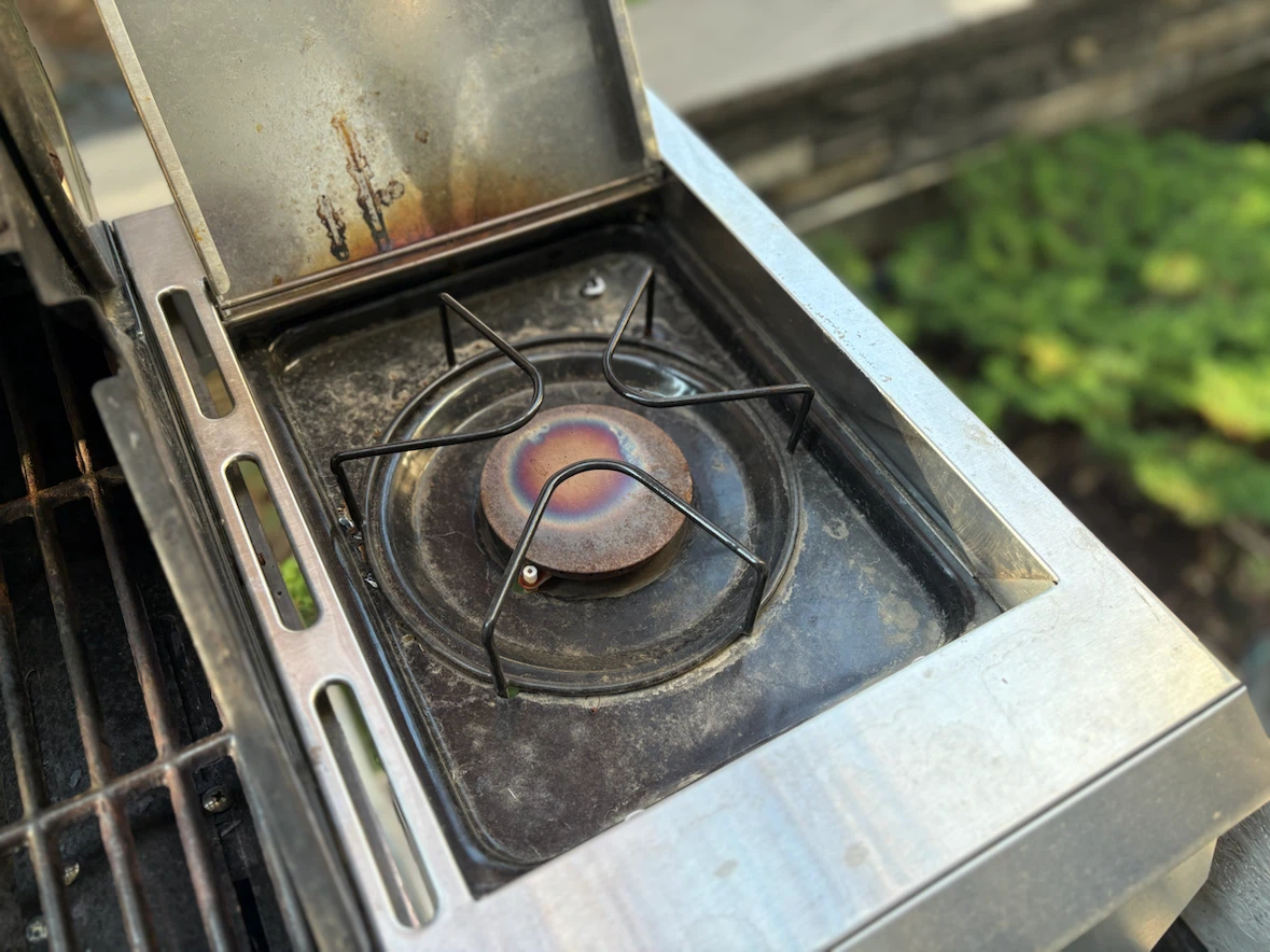 Everyday Essentials 5-Burner Propane BBQ - photo 5