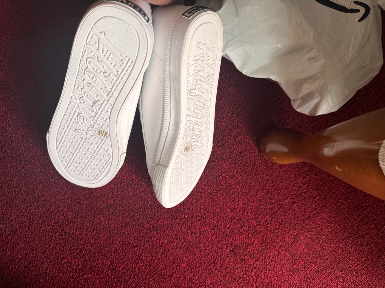 Tommy Hilfiger White Sneakers Size 9M - photo 4