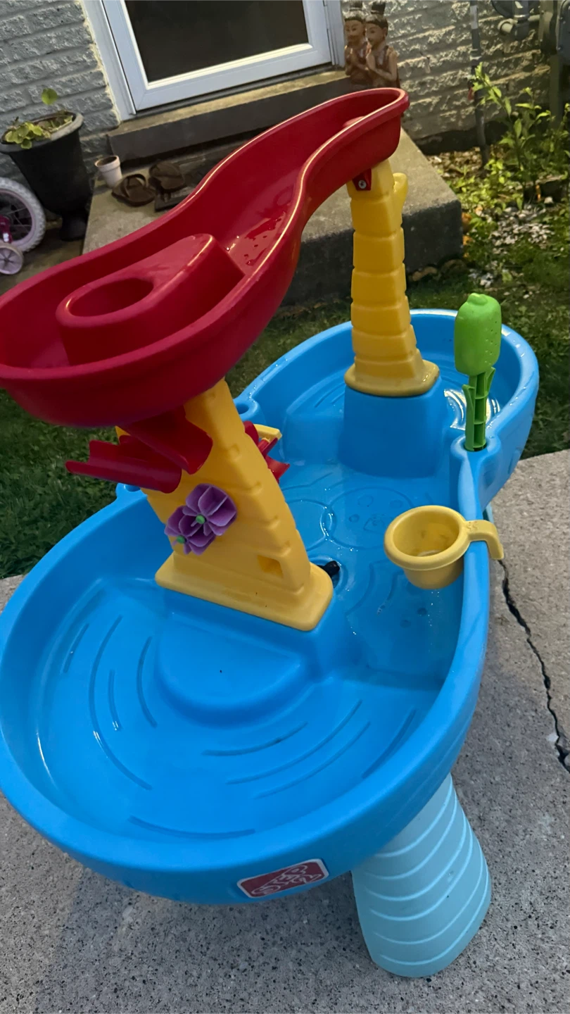 Step2 Water Table with Slide and Accessories check more pictures