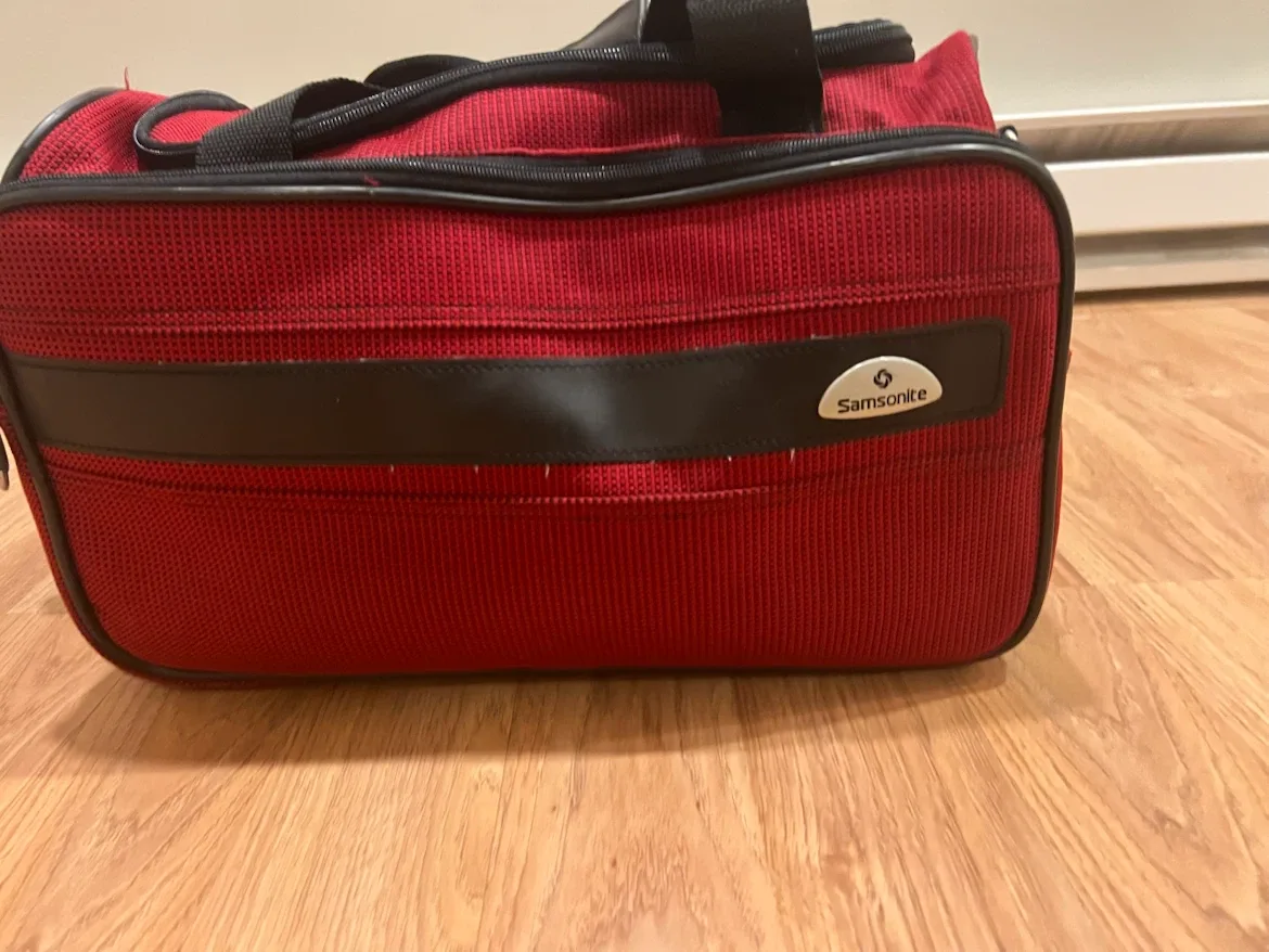 Red Samsonite Duffle Bag - photo 2