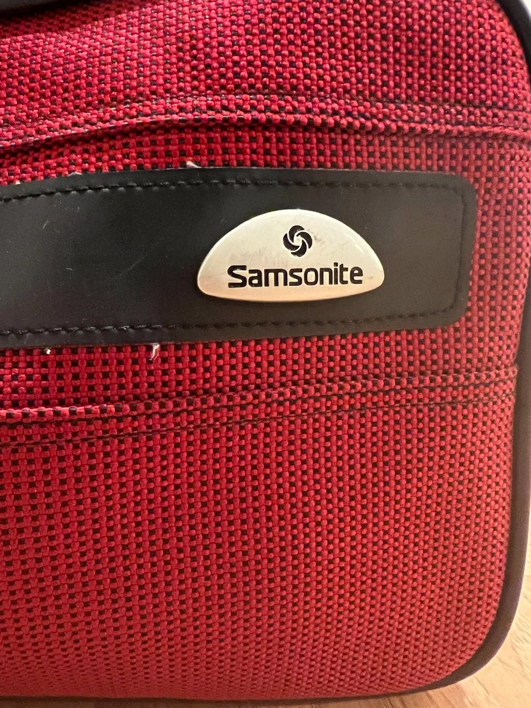 Red Samsonite Duffle Bag - photo 3