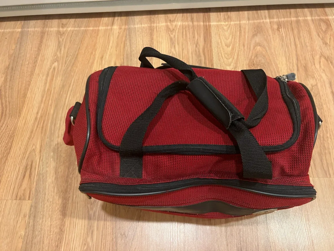 Red Samsonite Duffle Bag - photo 4