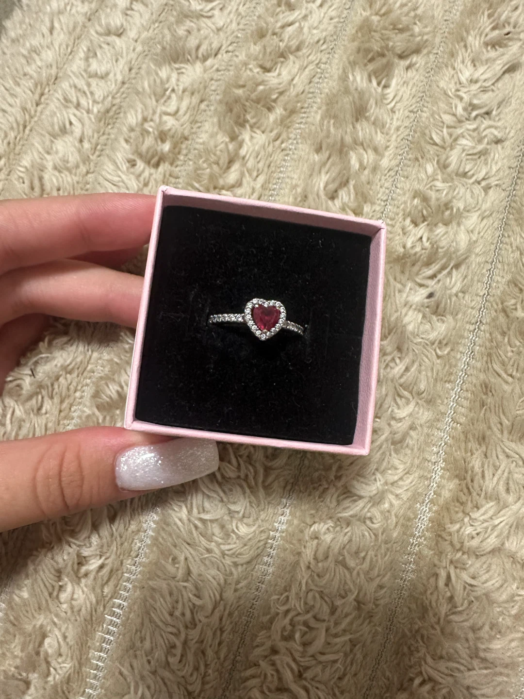 Elevated Red Heart Ring | Pandora