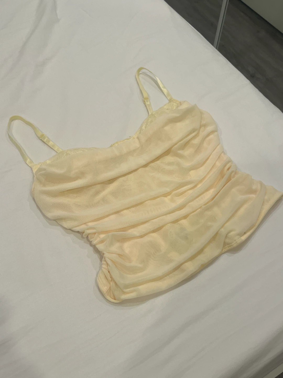 Garage Peakaboo bustlier corset