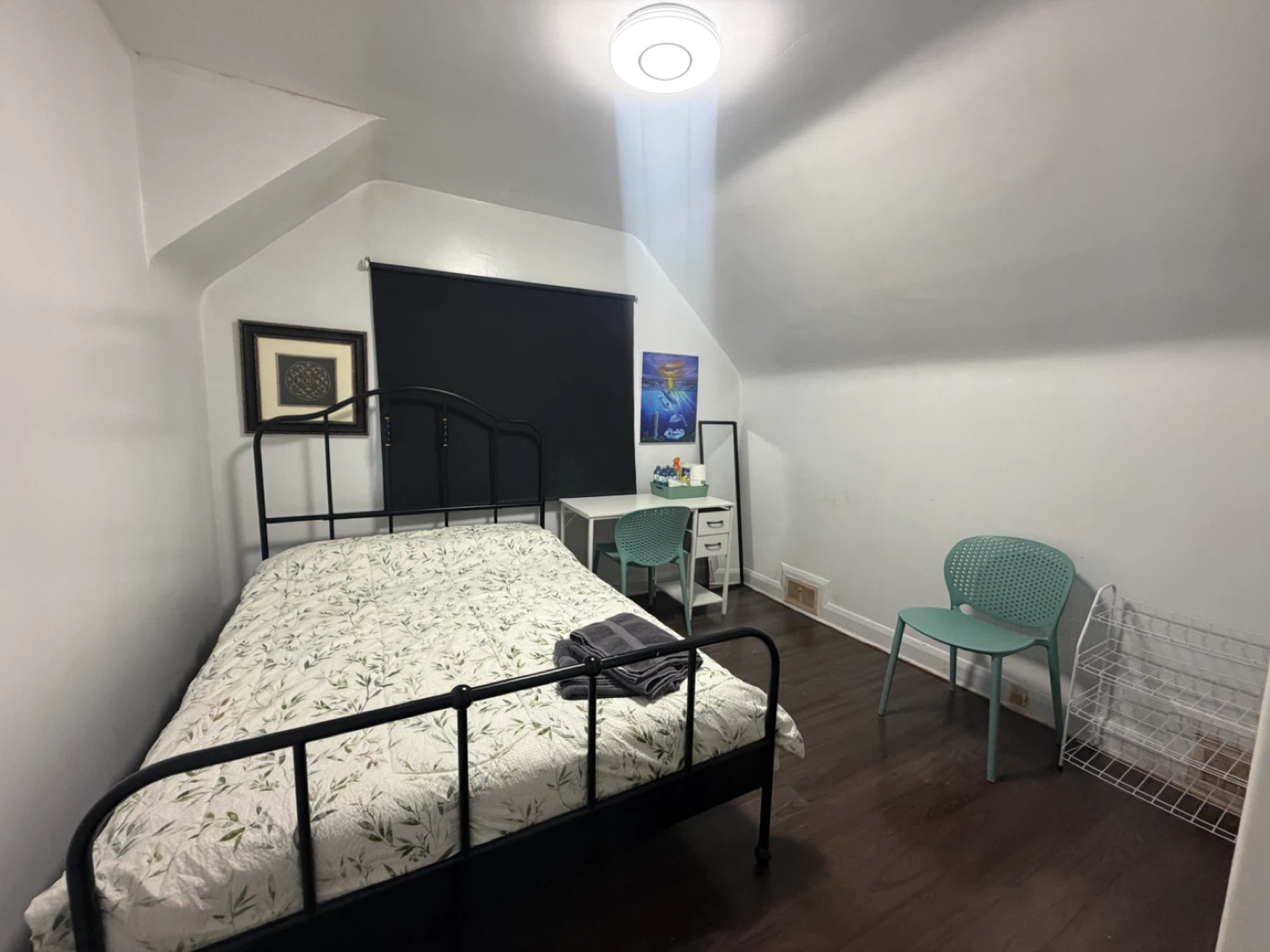 Content sell near Willowdale Hotel