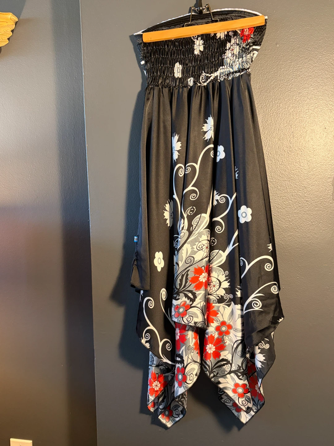 KATIE Women's Black Strapless Dress with Floral Print - photo 3
