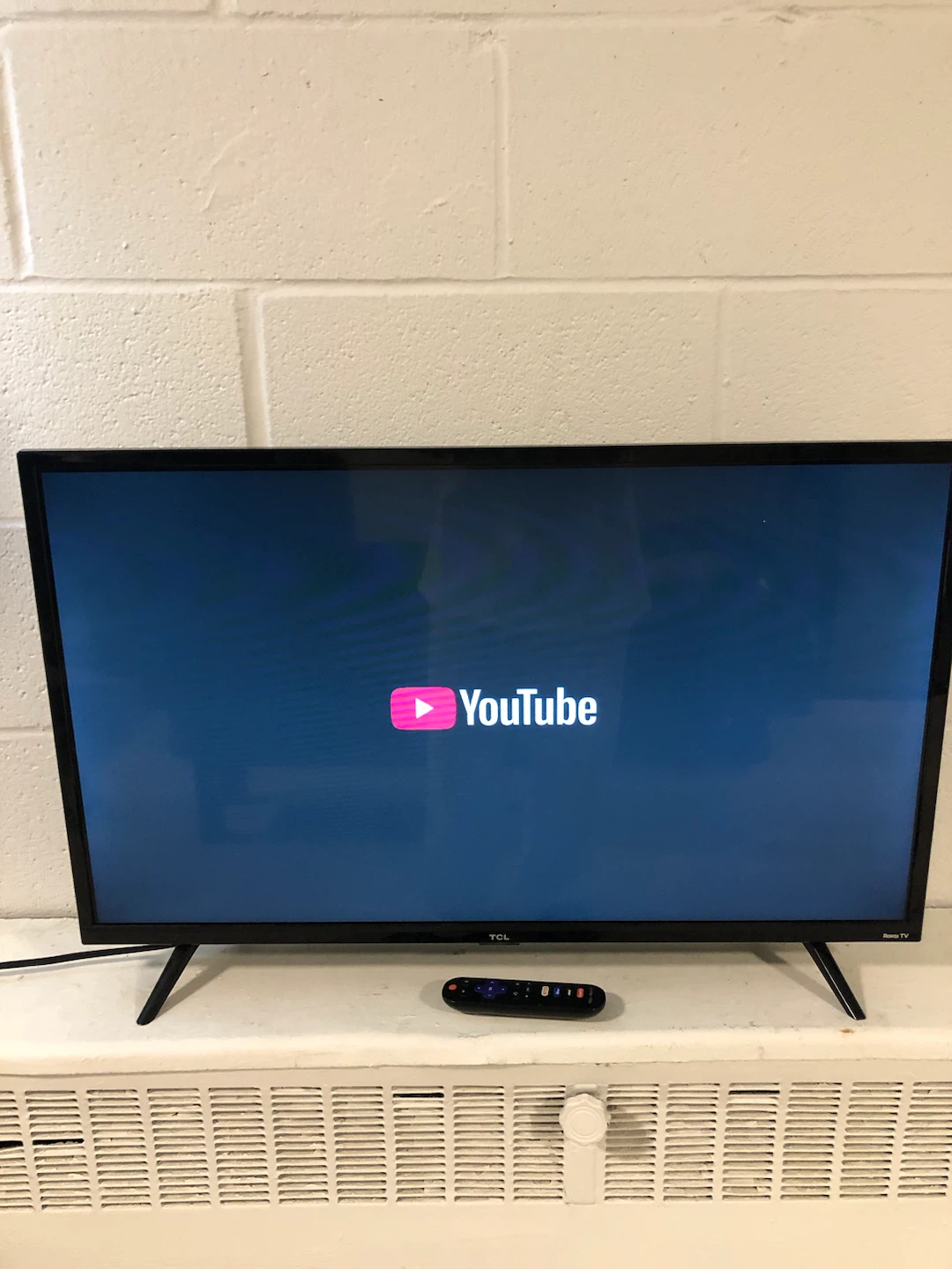 TCL Roku TV - photo 3