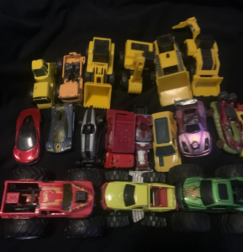 Lot of toy cars - photo 4
