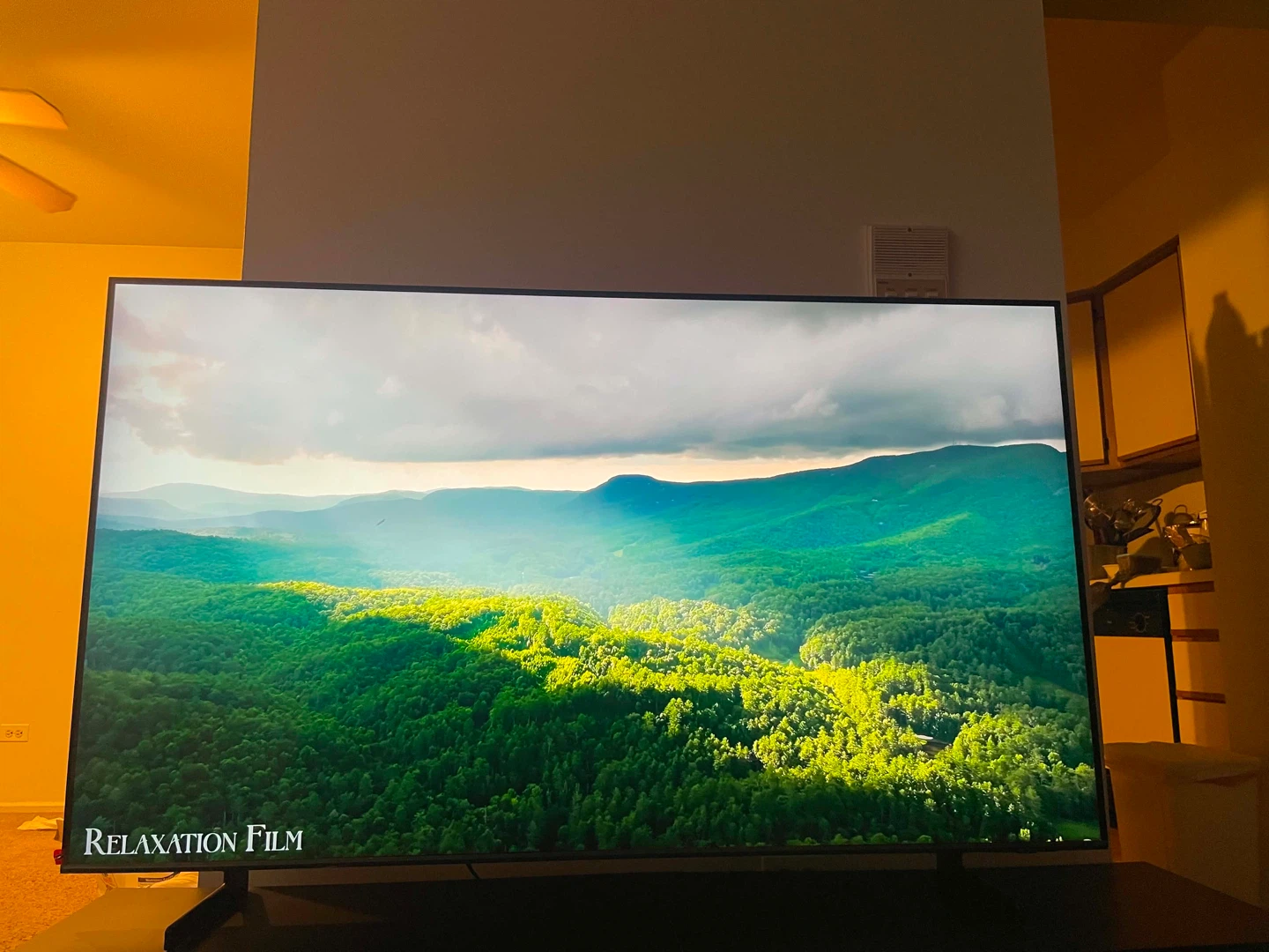 Samsung 65" Class QLED 4K Q60D TV - photo 2