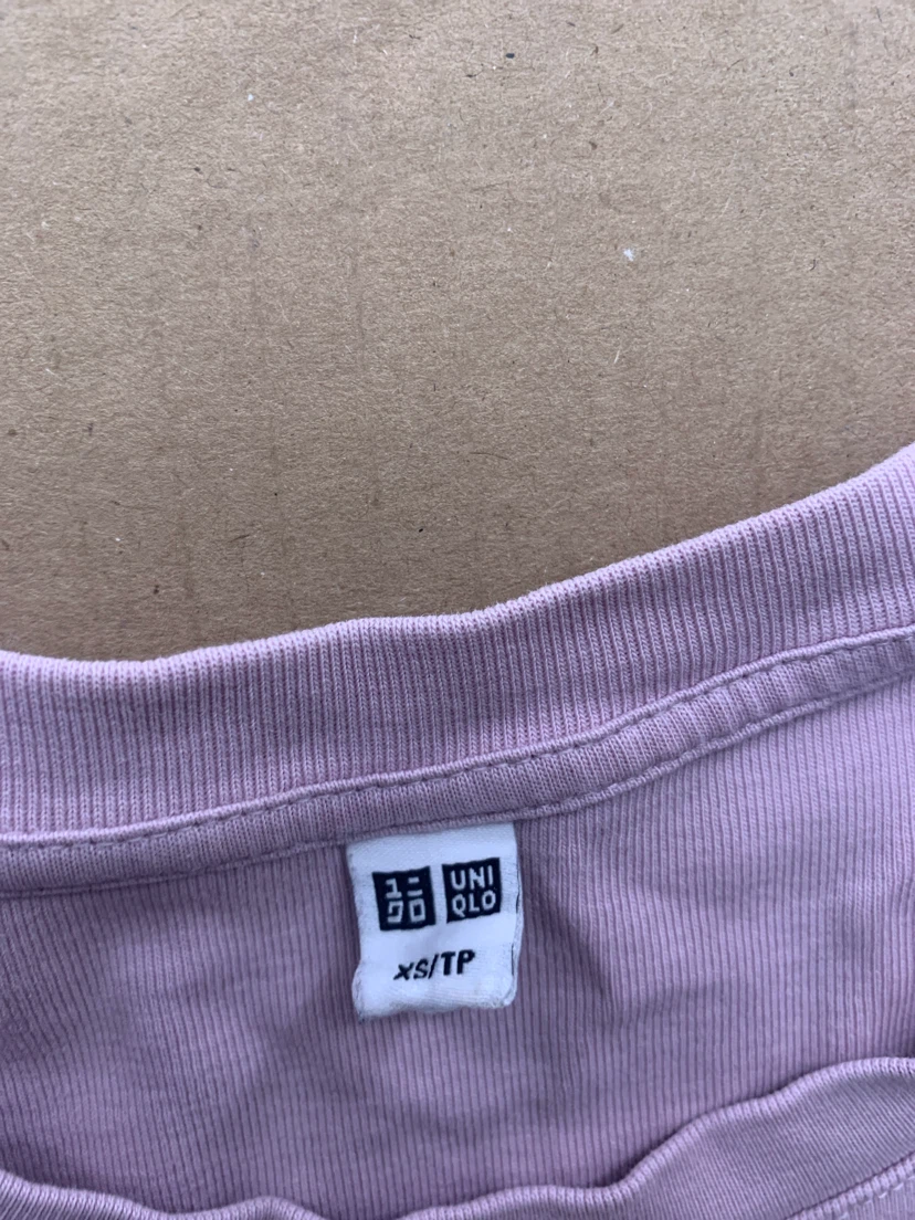 pink tshirt - photo 2