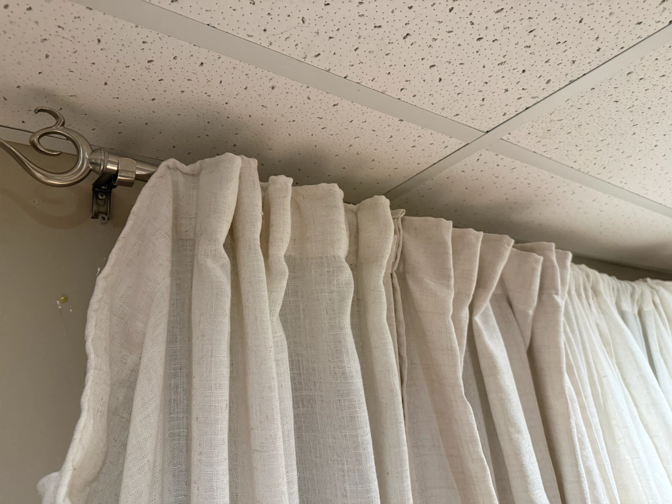 Cream Linen Curtains with Curtain Rod - photo 2