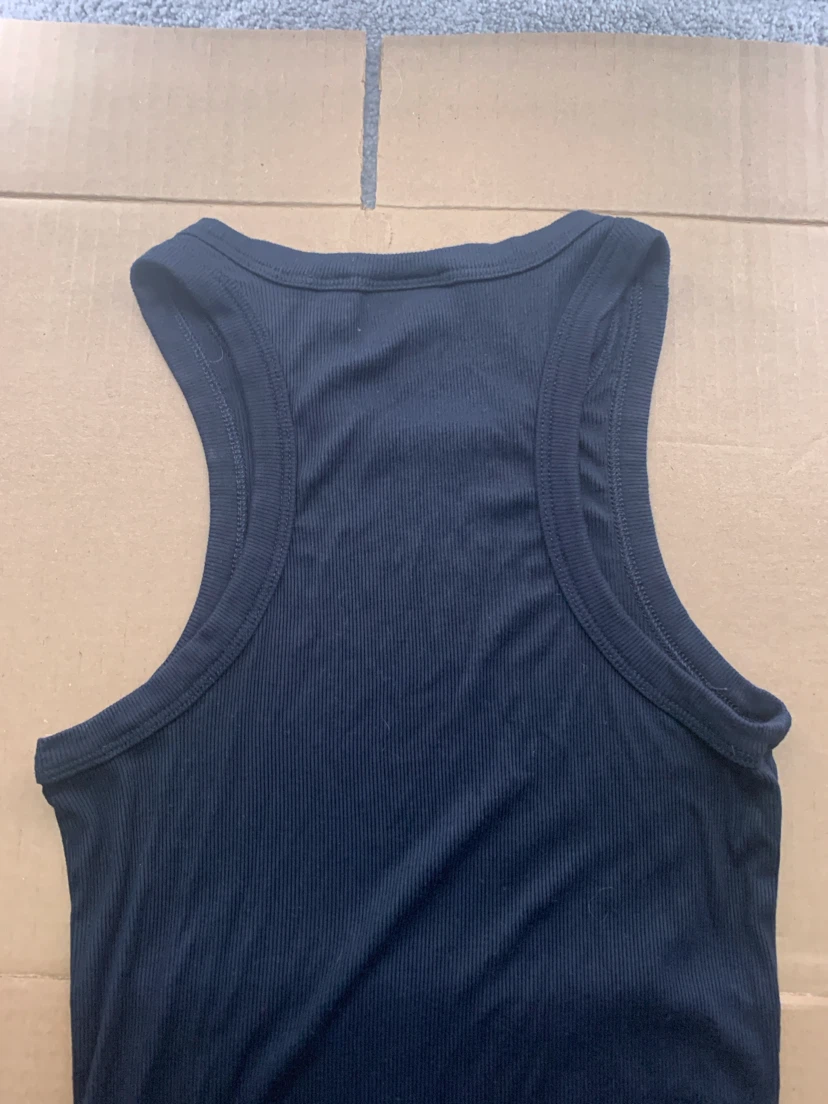 black tank top - photo 2
