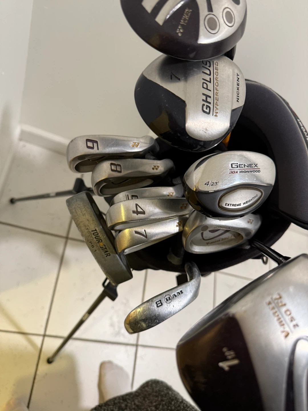 Yonex Golf Club Set with Bag