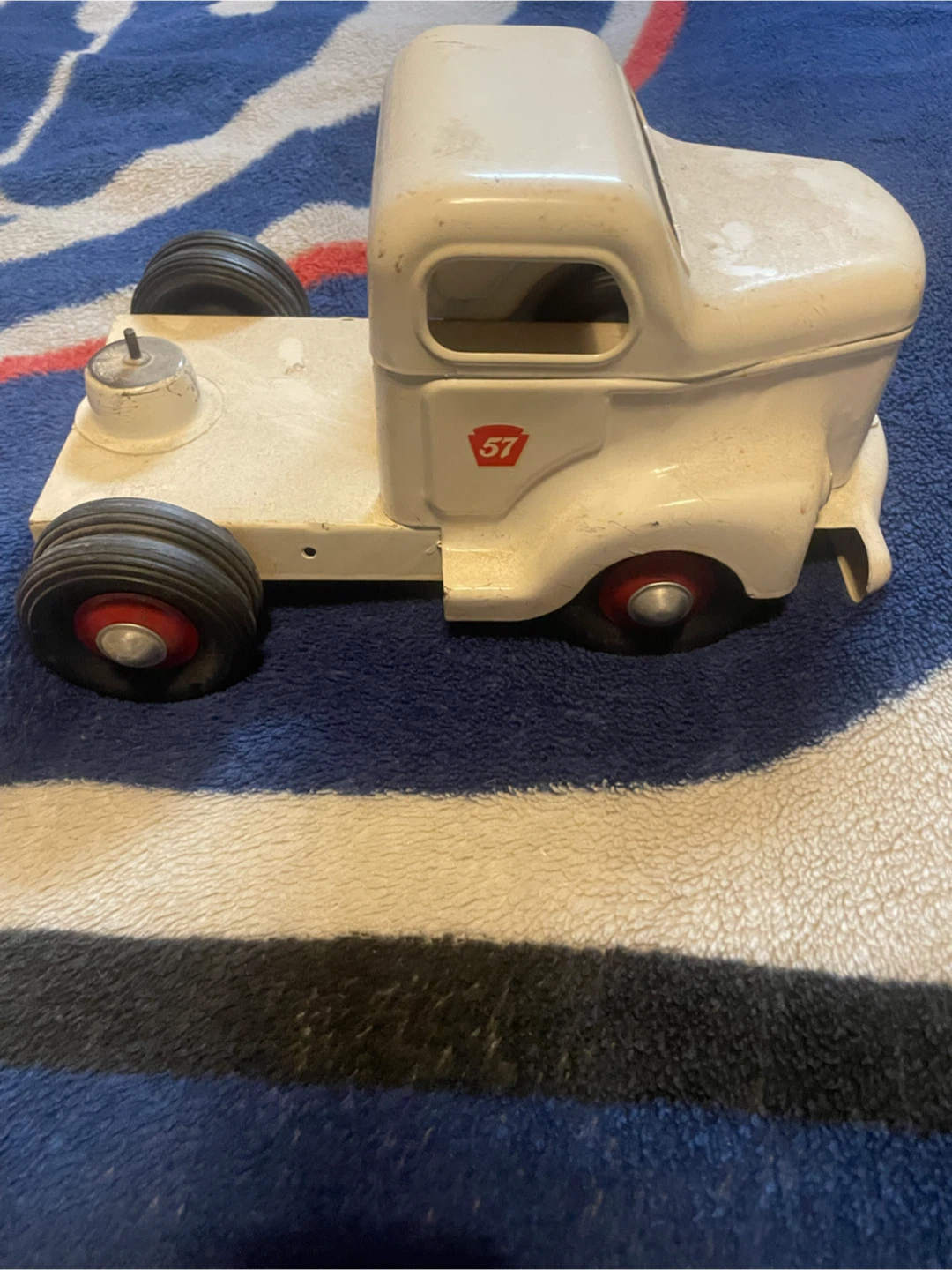 Heinz 57 vintage 1950s Minnitoy pressed steel semi-truck cab - photo 3