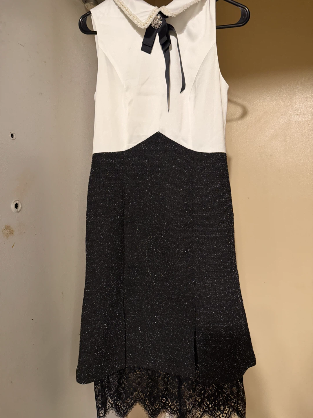 CHANEL White and Black Sleeveless Dress - photo 2