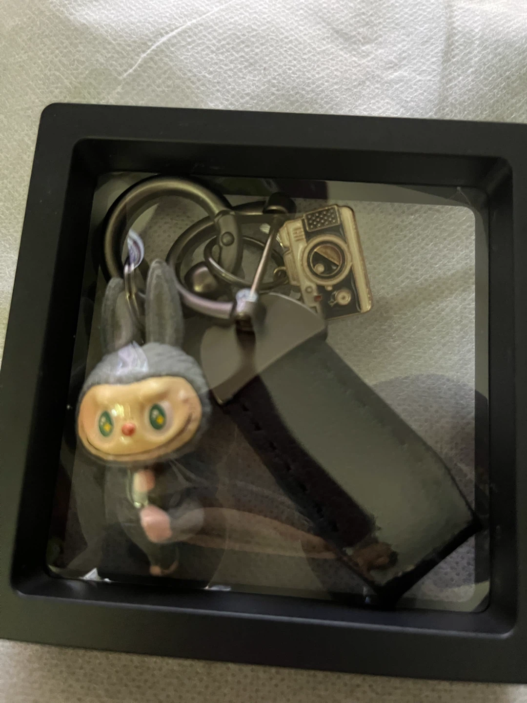 Set of 5 Assorted Character Keychains - photo 3