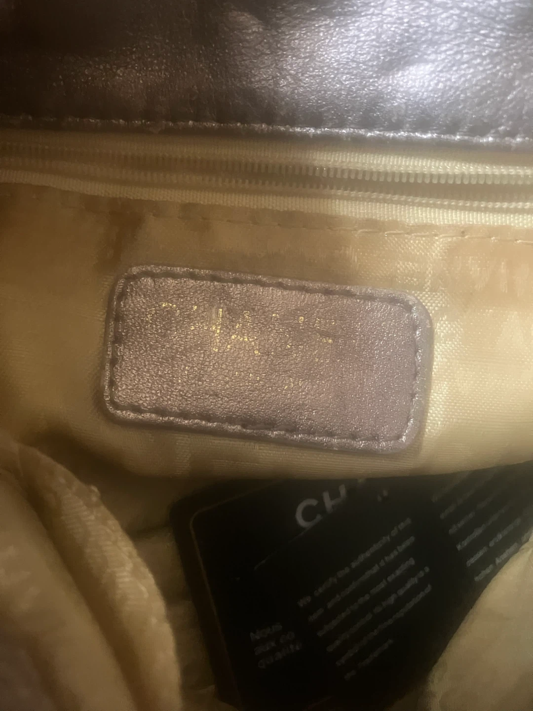 Chanel Quilted Shoulder Bag - photo 3