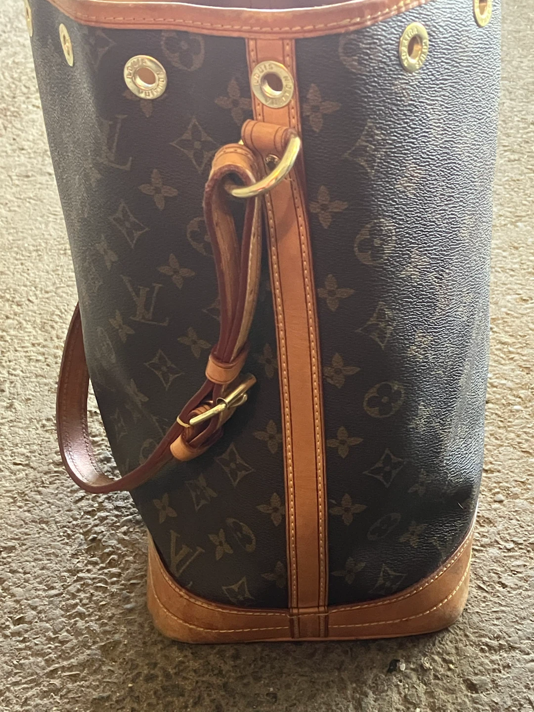 Louis Vuitton Monogram Bucket Bag - photo 2