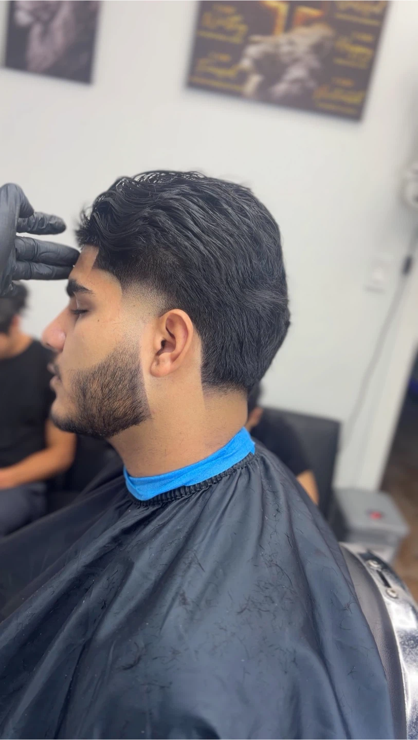Barber Shop Haircut - photo 2