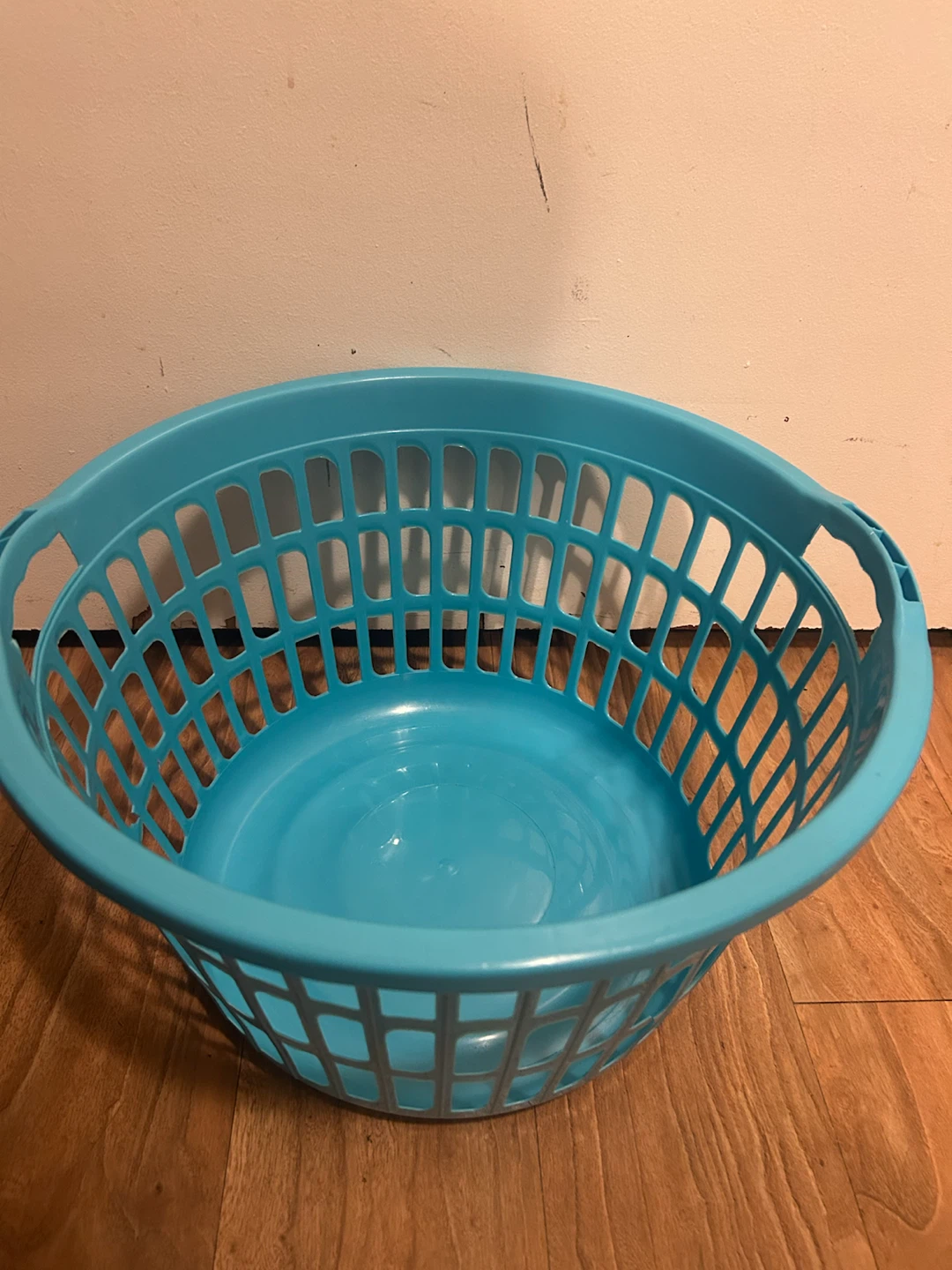Blue Plastic Laundry Basket - photo 2
