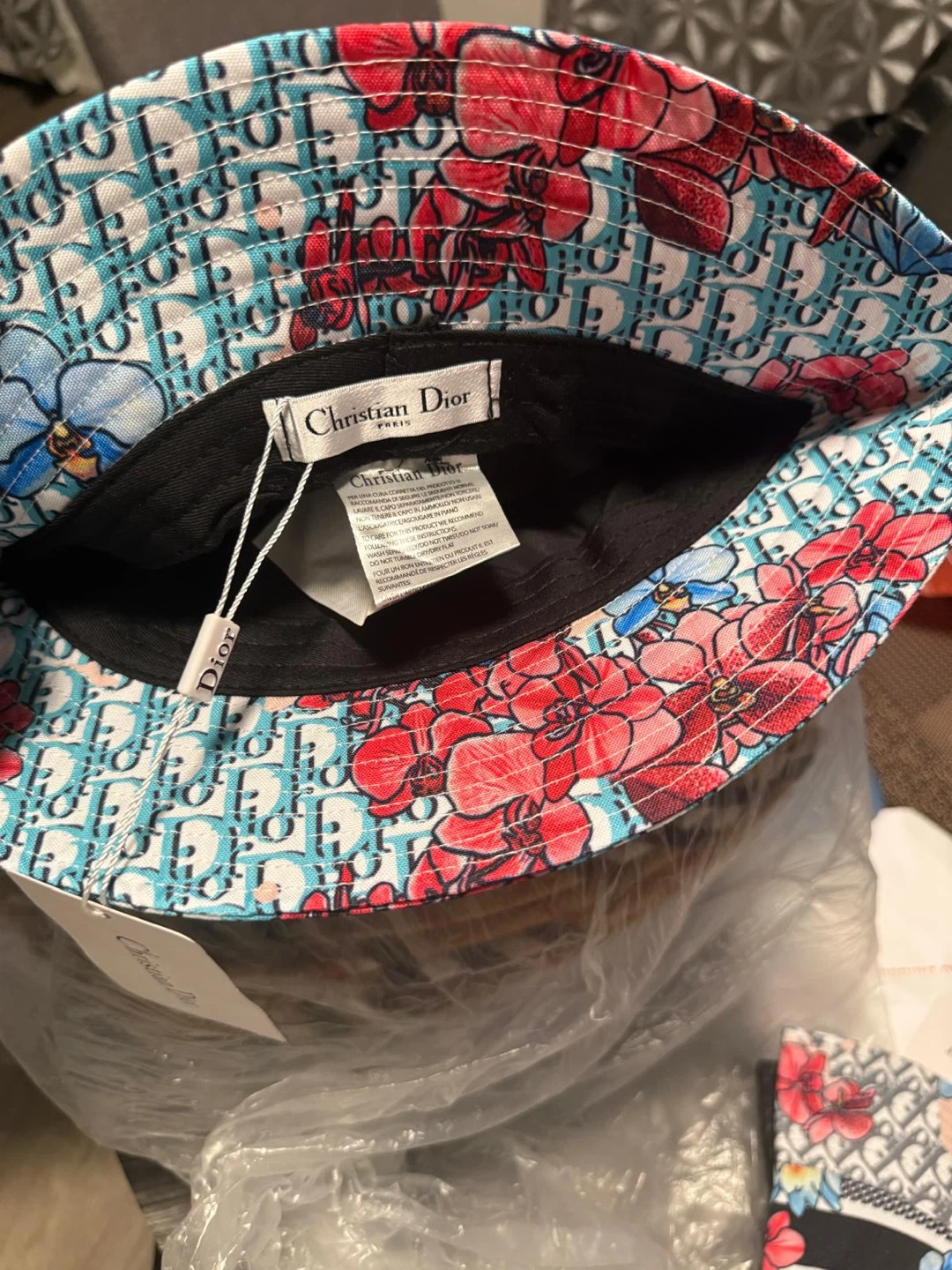 Christian Dior Bucket Hat - photo 4