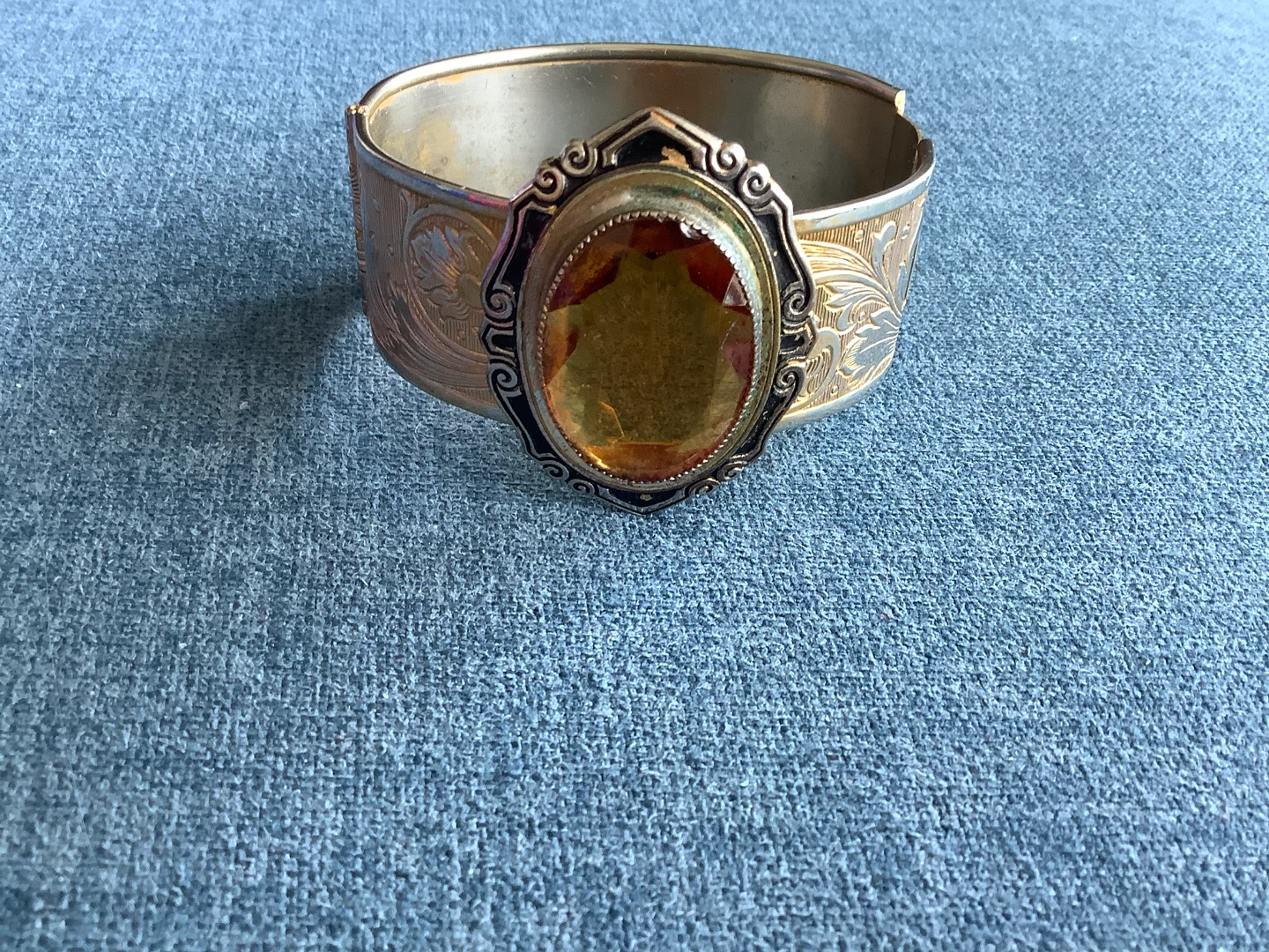 Vt Bangle Bracelet w Lg Faceted Amber/Citrine Glass Stone 🐞