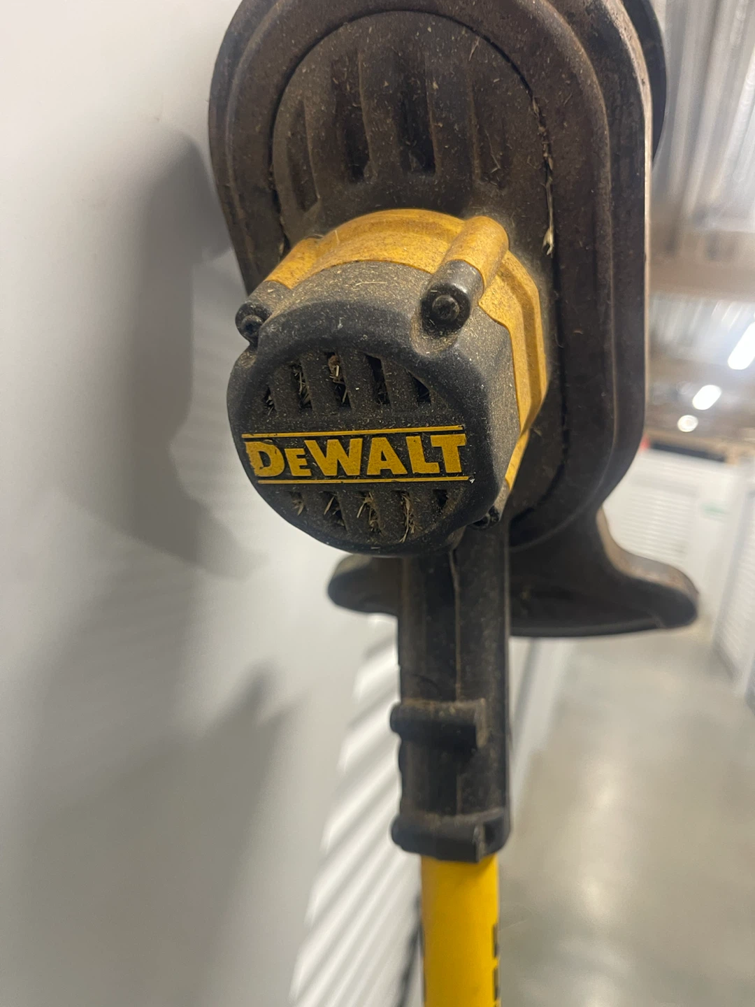 DeWalt 20V MAX XR Brushless String Trimmer - photo 5