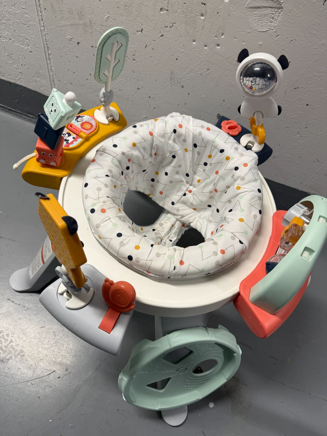 Fisher-Price Activity Centre - photo 2