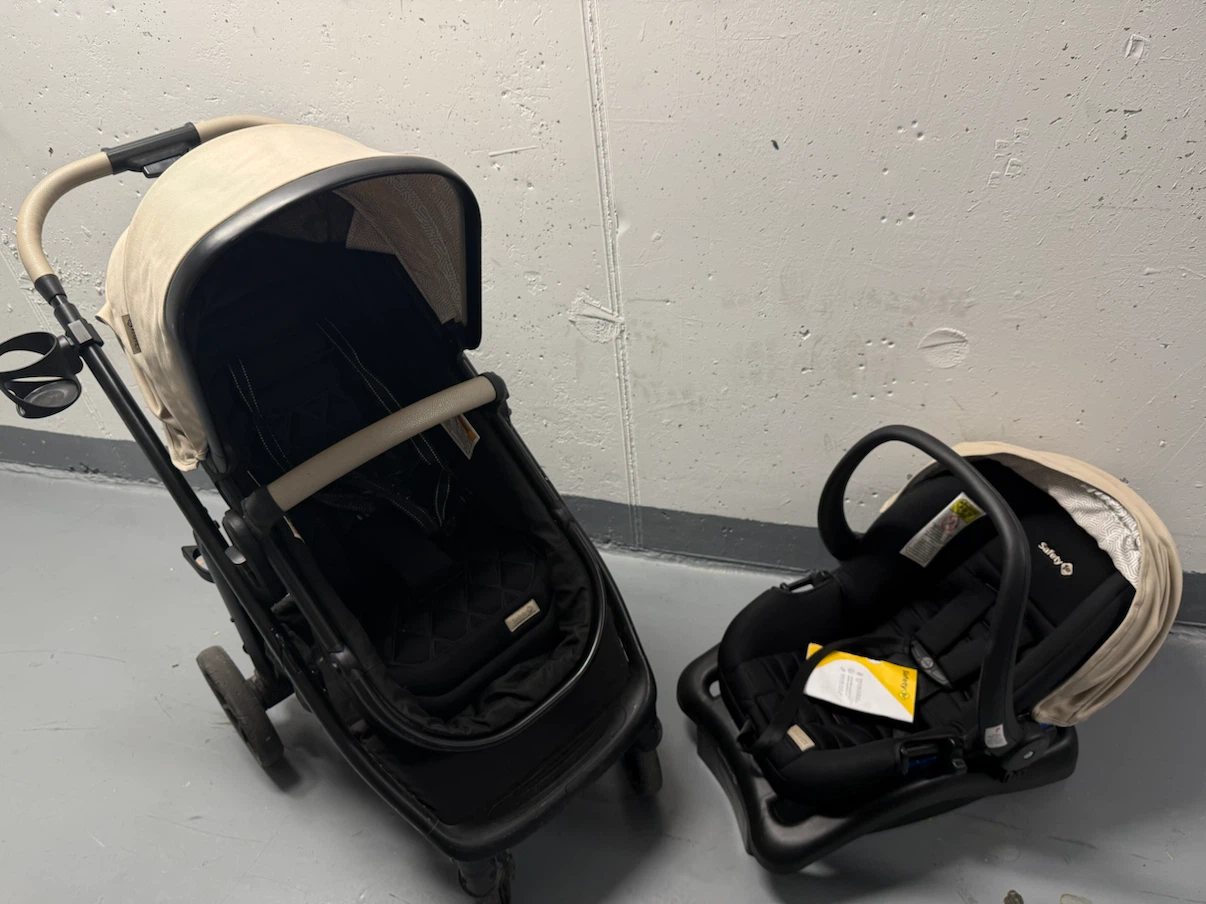 Safety 1st Stroller and Car Seat Travel System