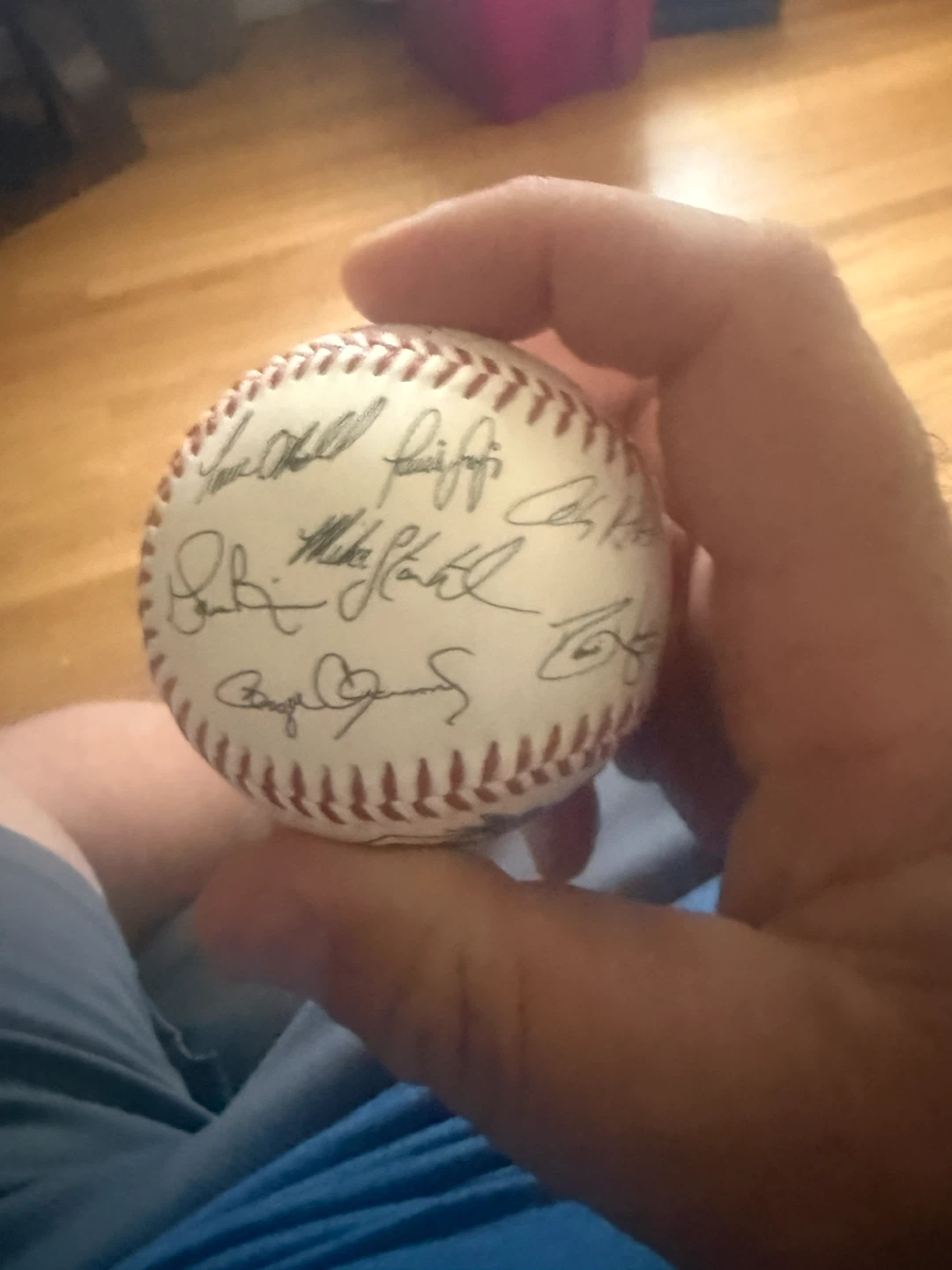 Autographed 2001 New York Yankees Baseball - photo 2