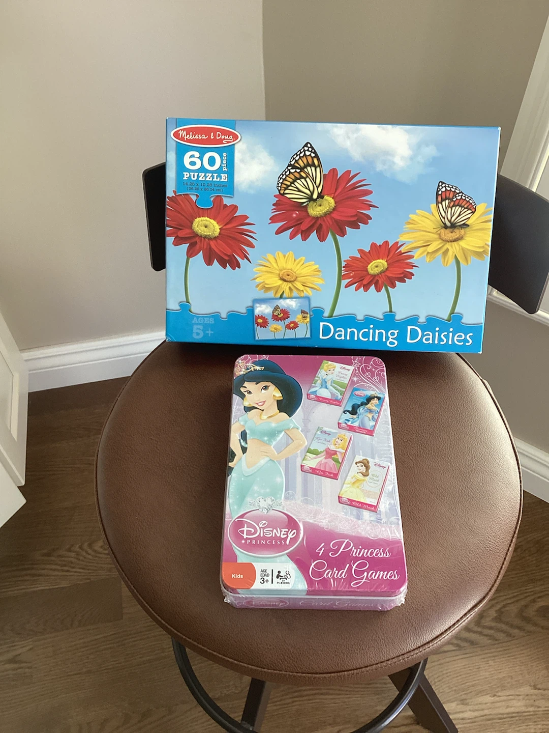 NEW CARD GAMES & PUZZLE (READ LISTING)